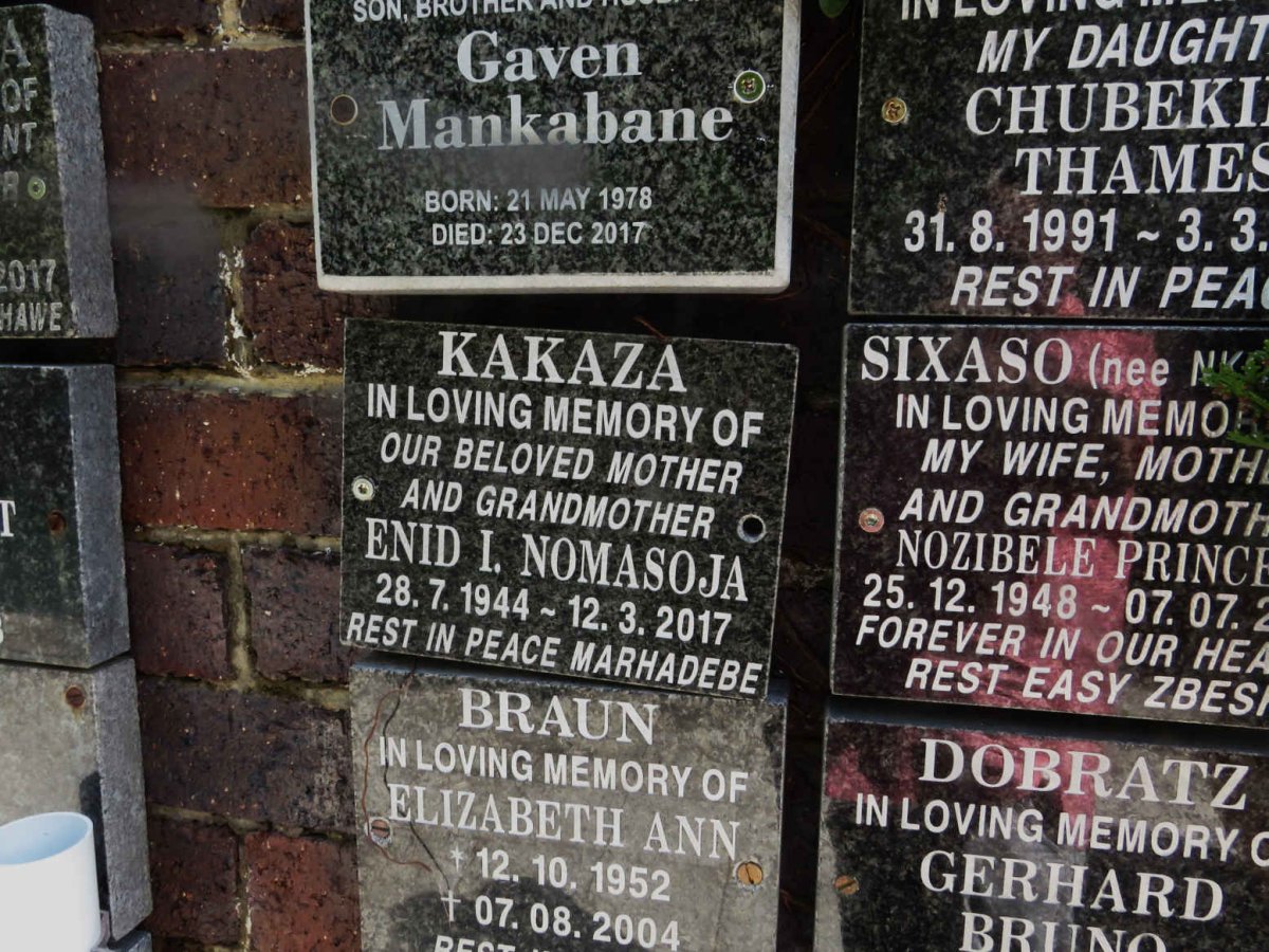 KAKAZA Enid I. Nomasoja 1944-2017