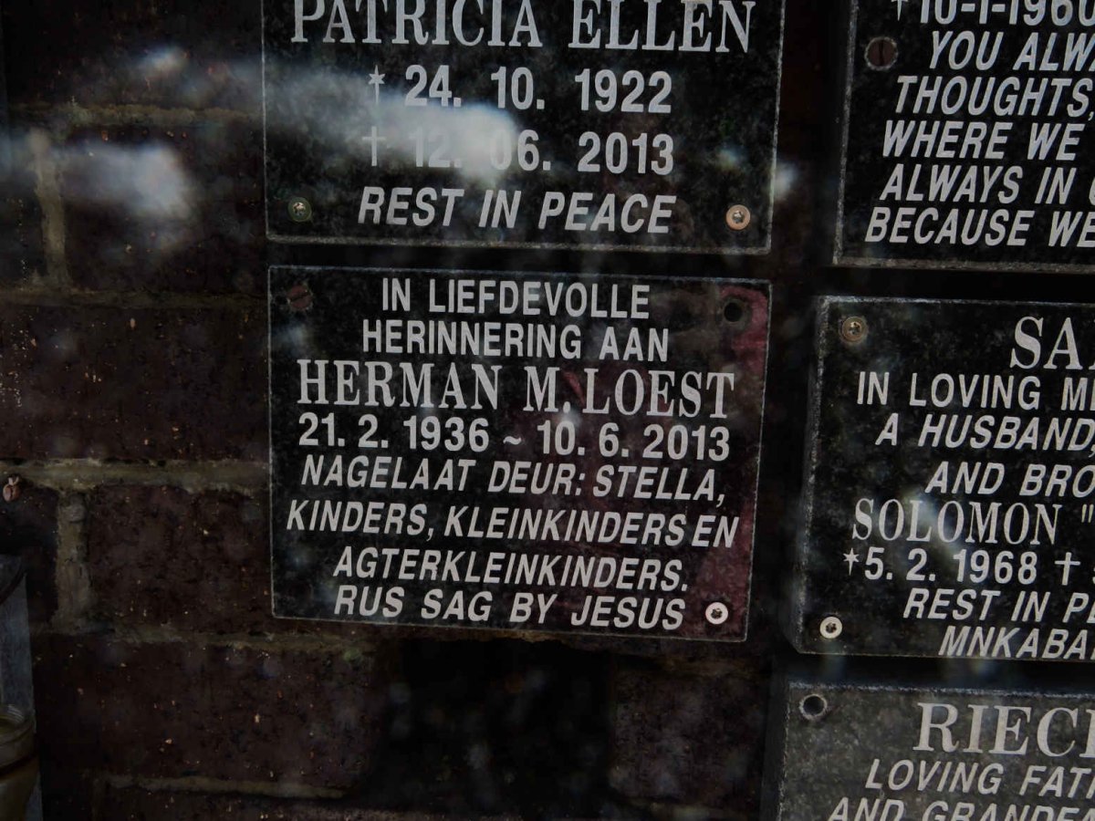 LOEST Herman M. 1936-2013