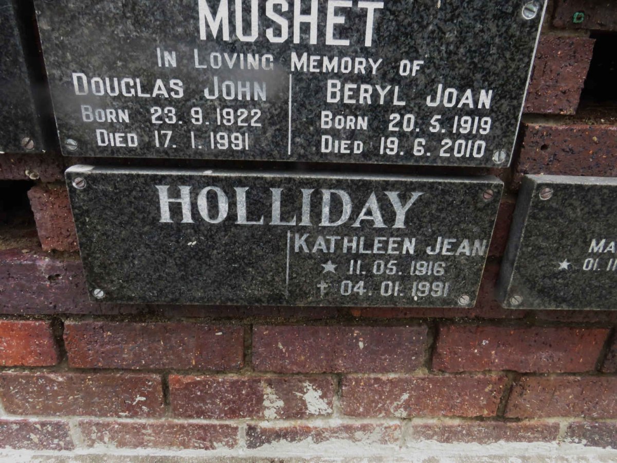 MUSHET Douglas John 1922-1991 &amp; Beryl Joan 1919-2010