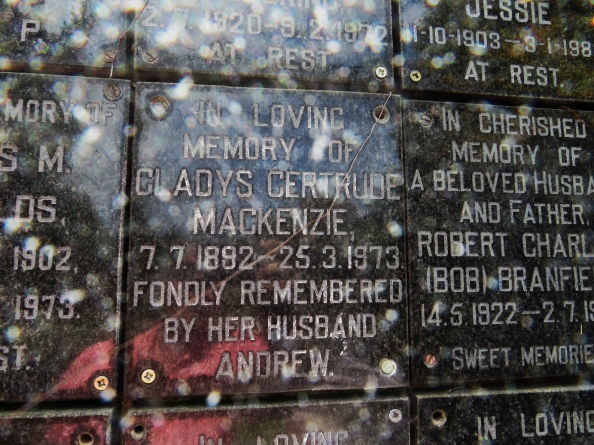 MACKENZIE Gladys Gertrude 1892-1973