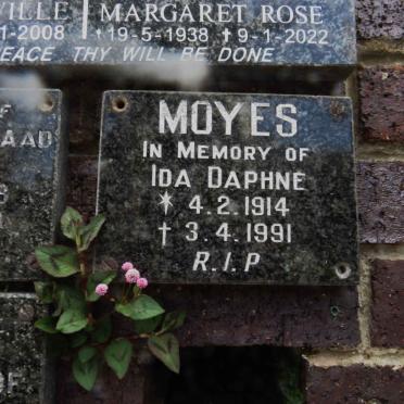 MOYES Ida Daphne 1914-1991