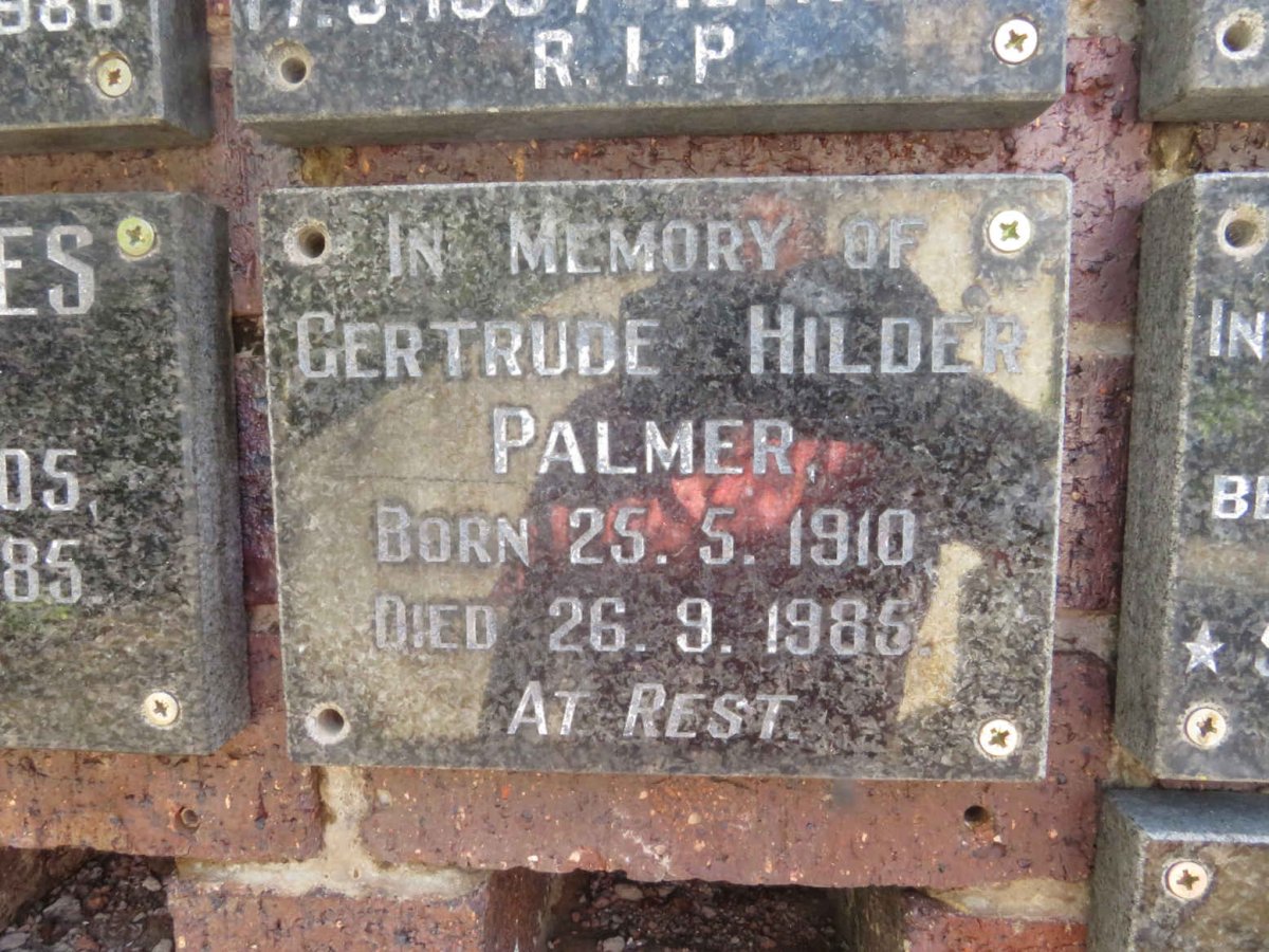PALMER Gertrude Hilder 1910-1985