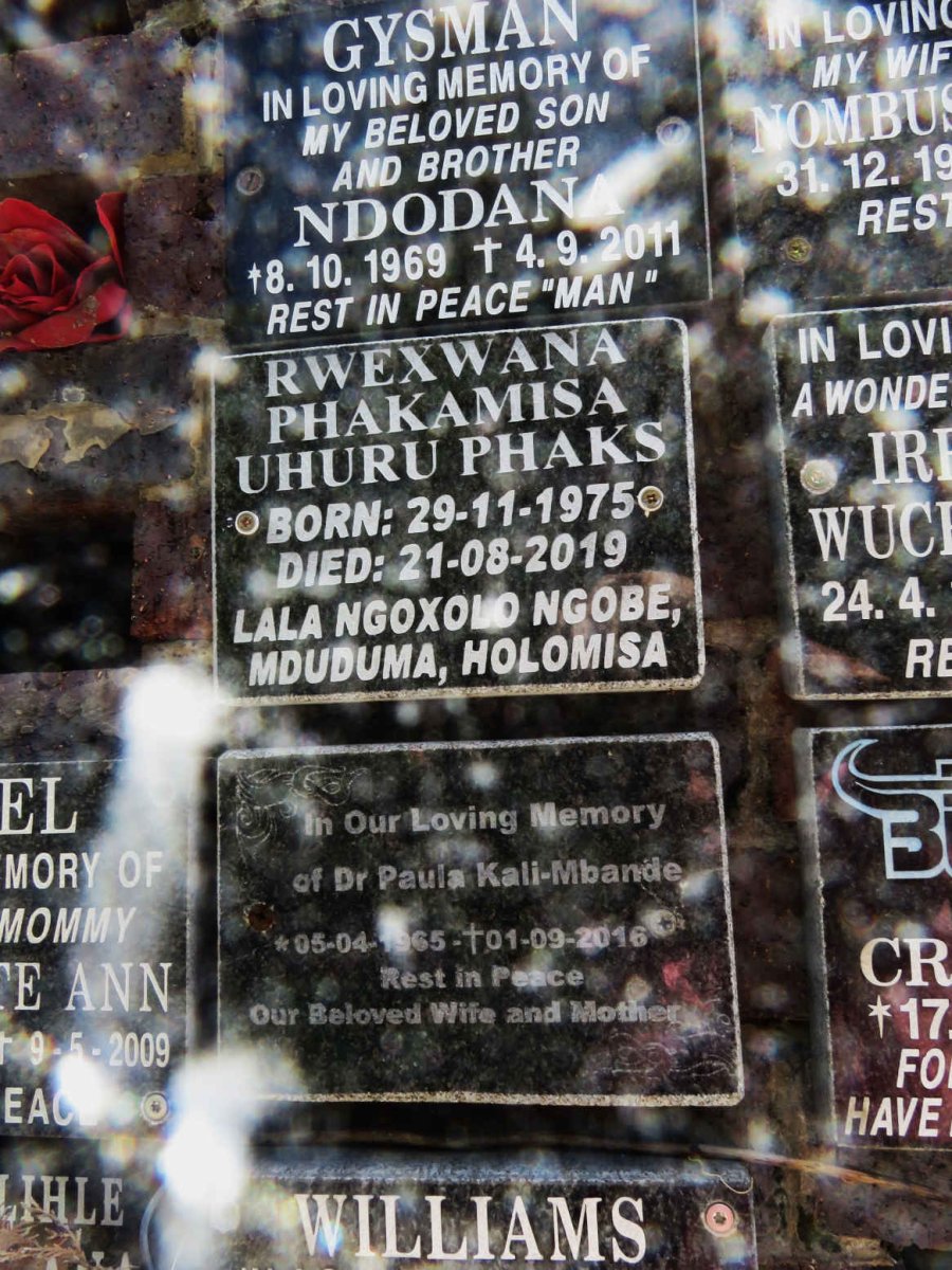RWEXWANA Phakamisa Uhuru Phaks 1975-2019
