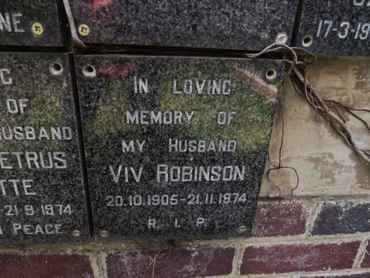 ROBINSON Viv 1905-1974