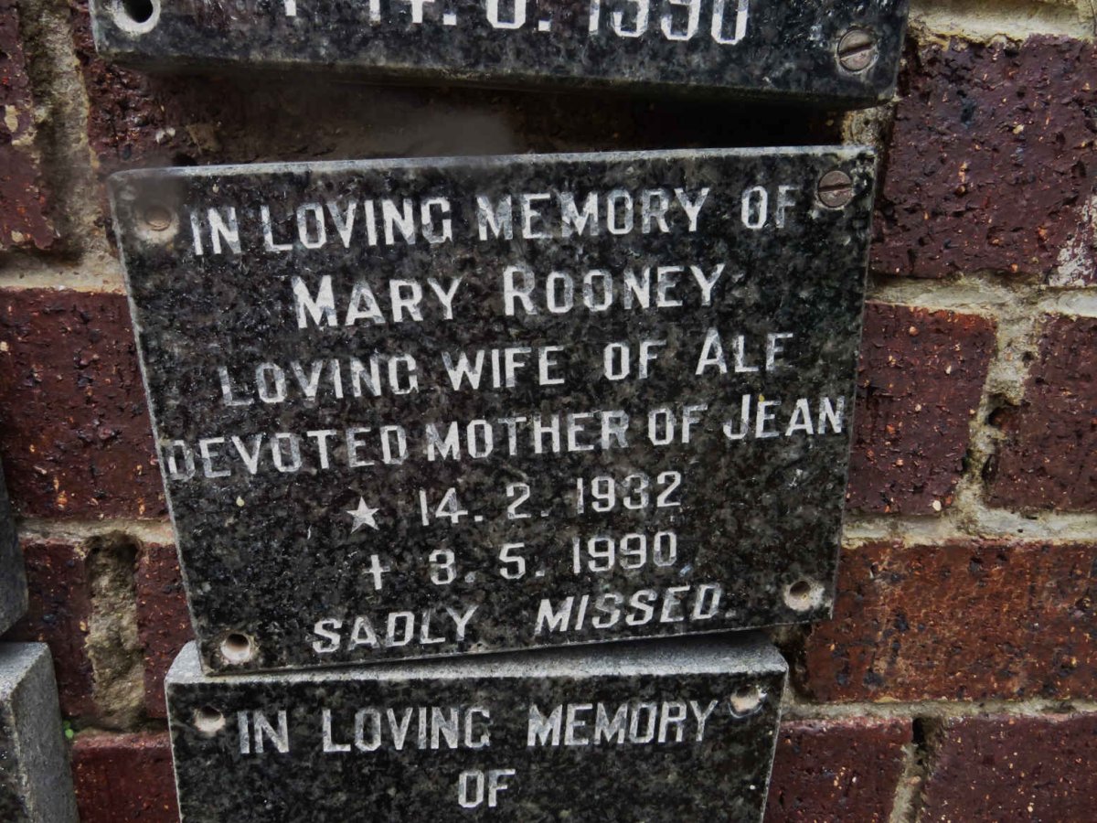 ROONEY Mary 1932-1990