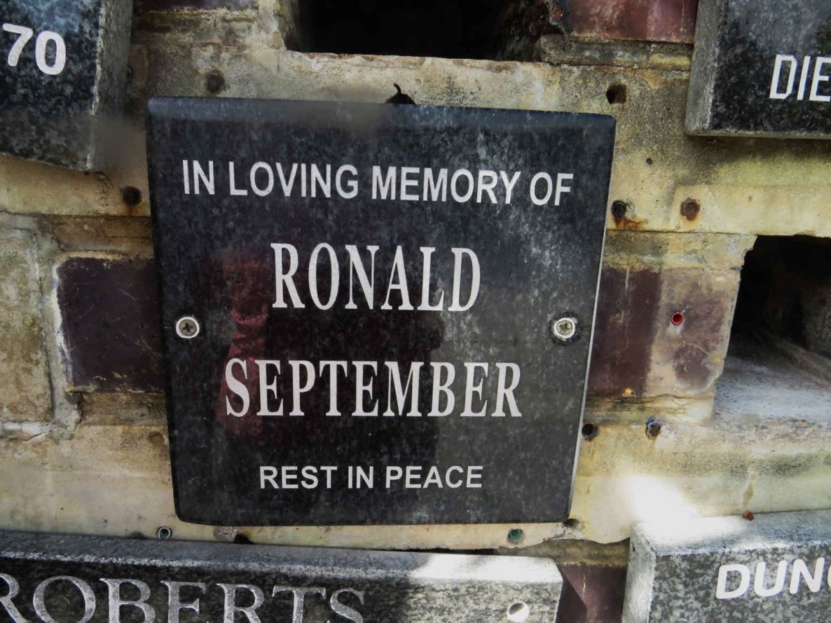 SEPTEMBER Ronald 