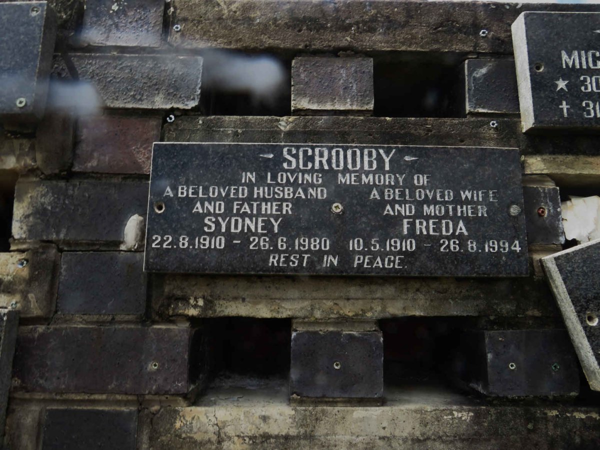 SCROOBY Sydney 1910-1980 &amp; Freda 1910-1994