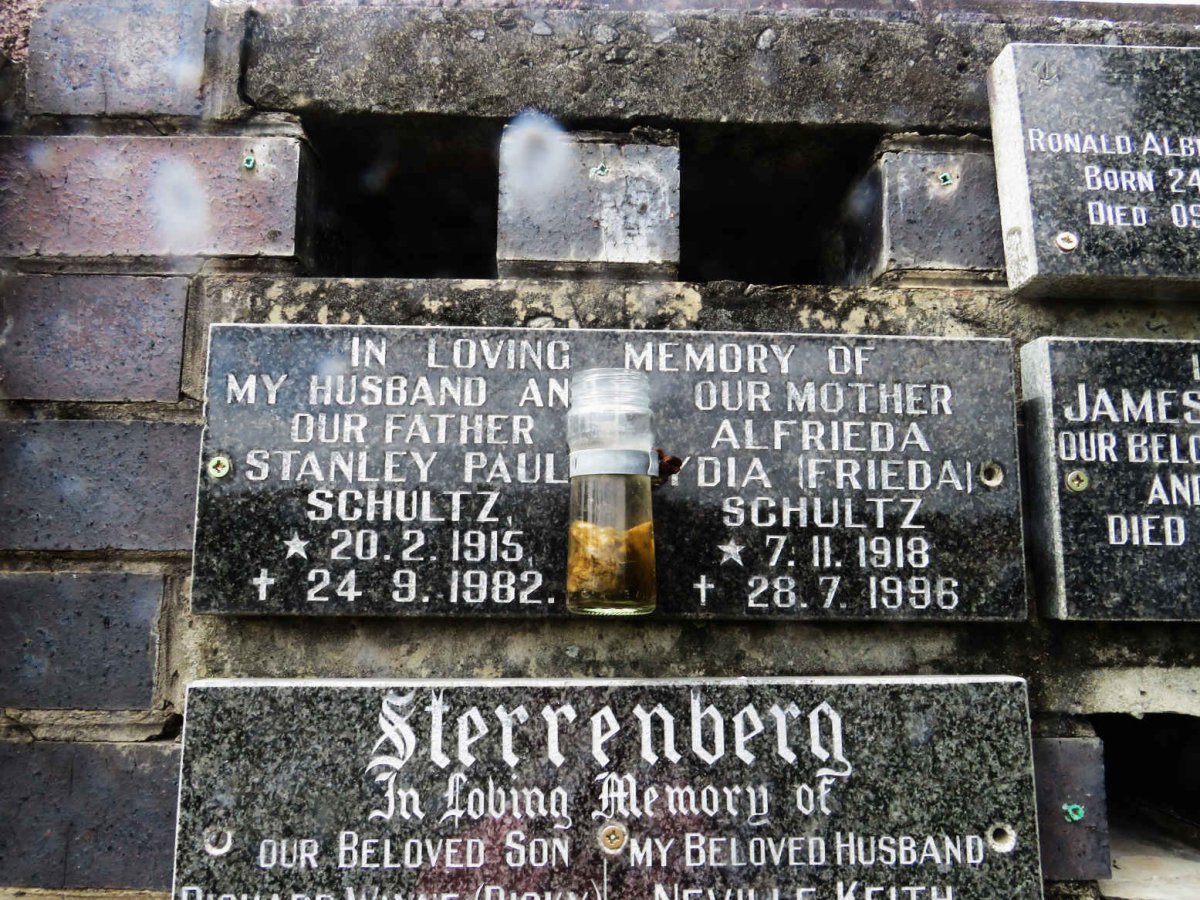 SCHULTZ Stanley Paul 1915-1982 &amp; Alfrieda Dia 1918-1996