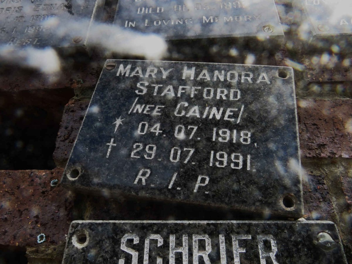 STAFFORD Mary Manora nee CAINE 1918-1991