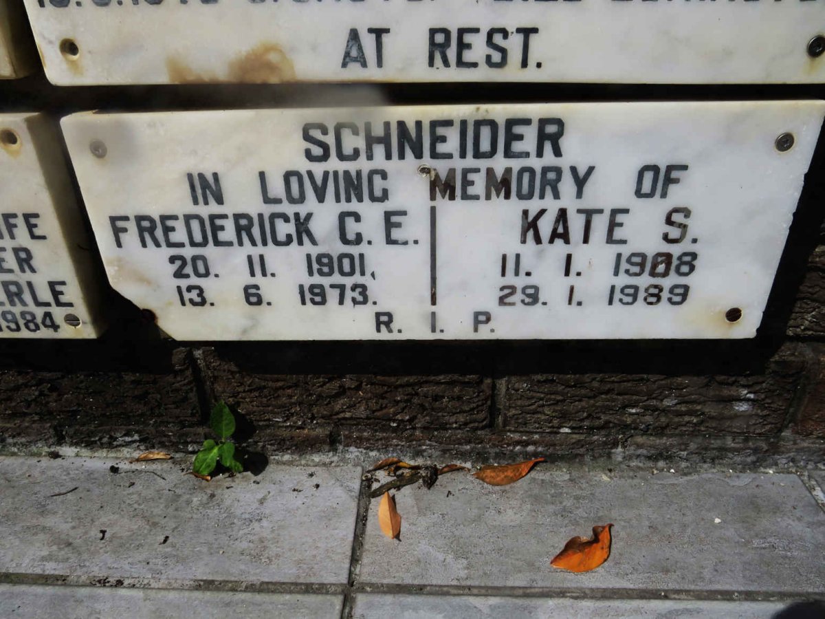SCHNEIDER Frederick C.E. 1901-1973 & Kate S. 1908-1989