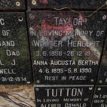 TAYLOR Walter Herbert 1888-1974 &amp; Anna Augusta Bertha 1895-1990