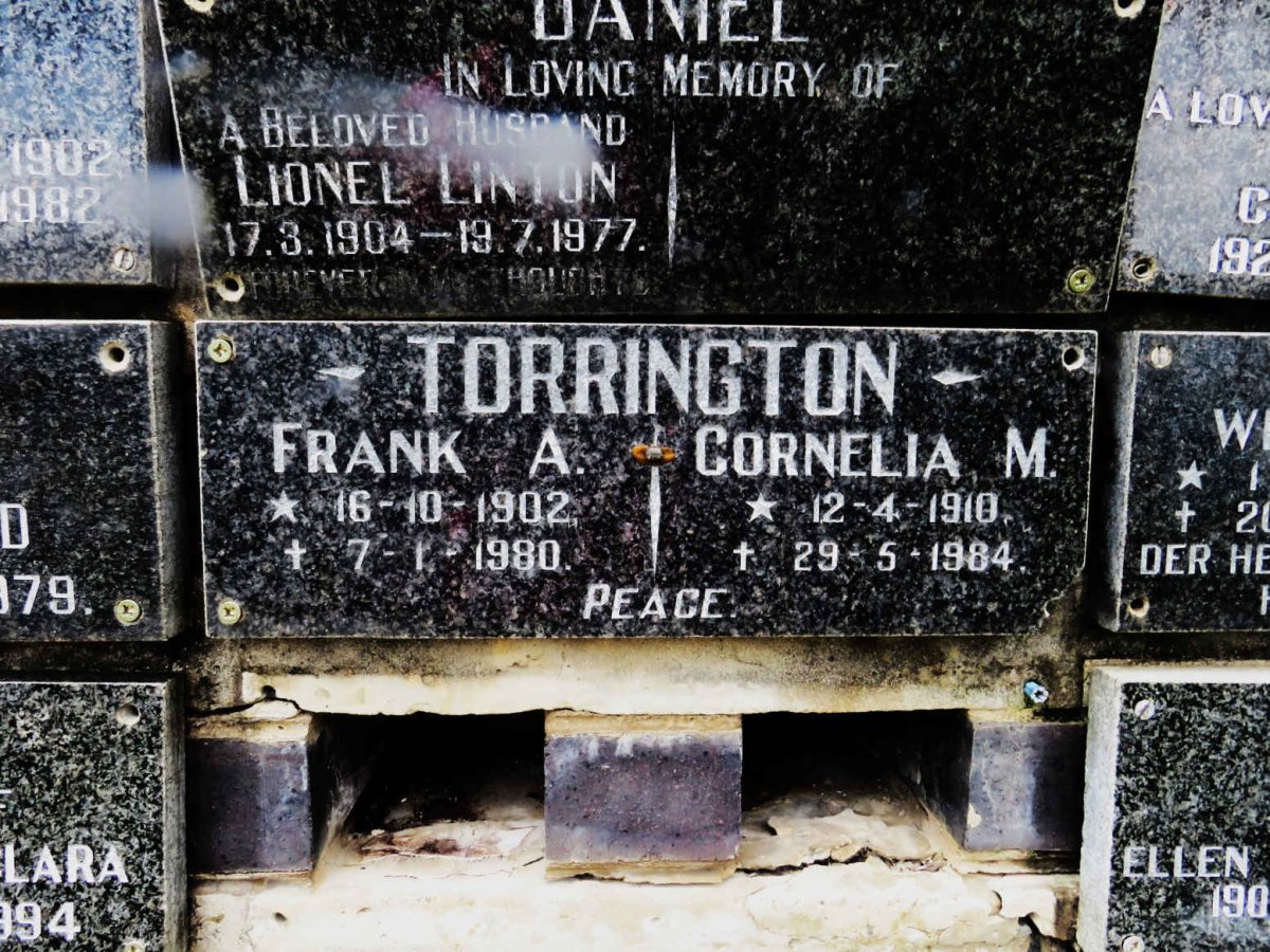 TORRINGTON Frank A. 1902-1980 &amp; Cornelia M. 1910-1984