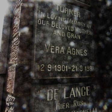 TURNER Vera Agnes 1901-1987