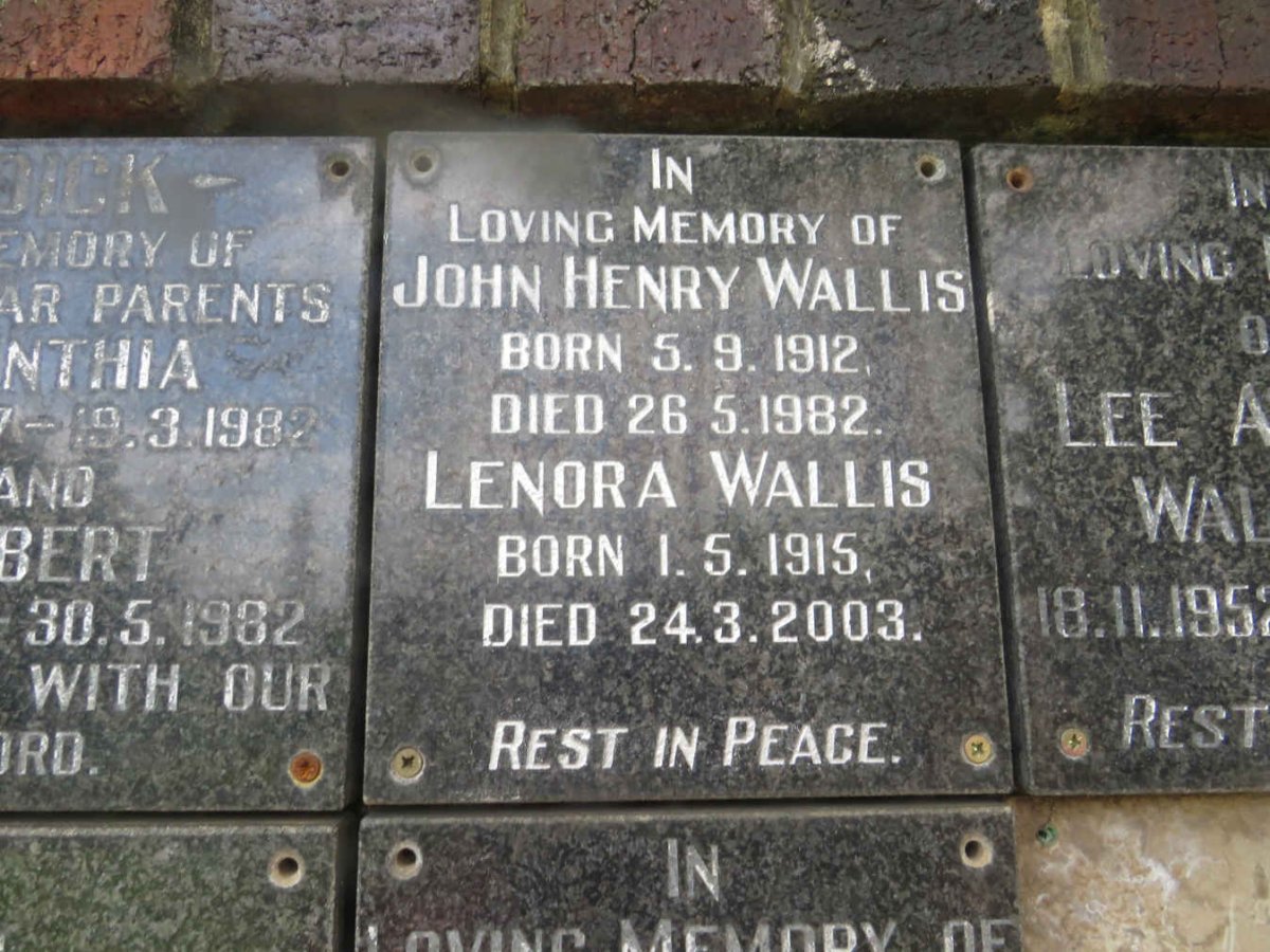 WALLIS John Henry 1912-1982 &amp; Lenora 1915-2003