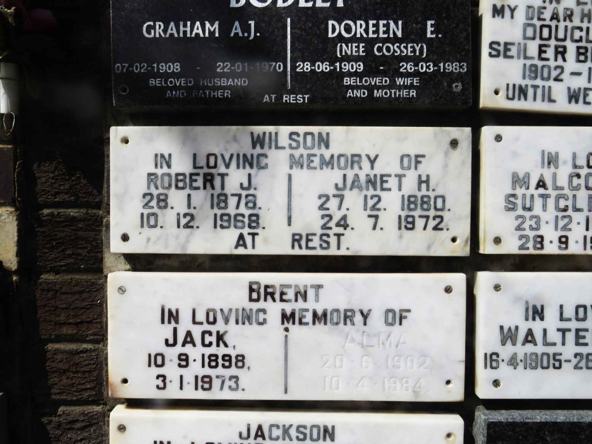 WILSON Robert J. 1878-1968 &amp; Janet H. 1880-1972