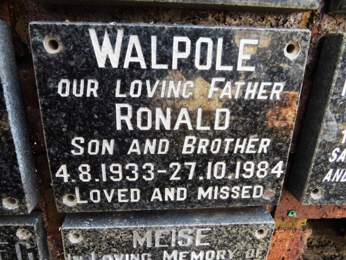 WALPOLE Ronald 1933-1984