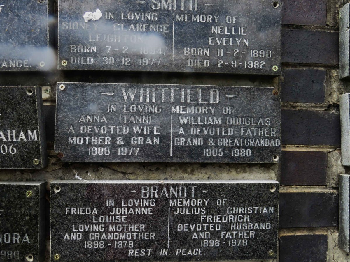WHITFIELD William Douglas 1905-1980 &amp; Anna 1908-1977