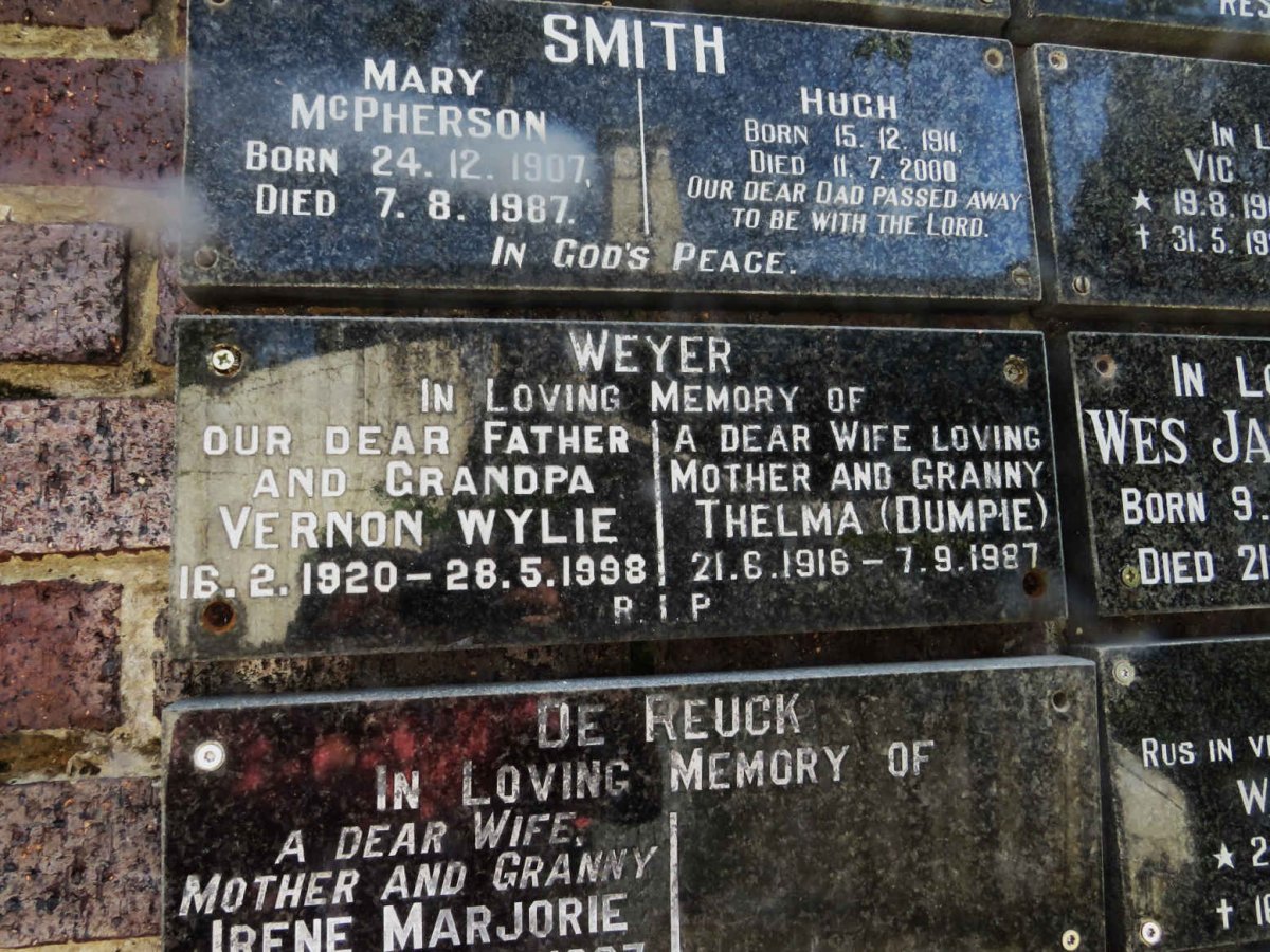 WEYER Vernon Wylie 1920-1998 &amp; Thelma 1916-1987