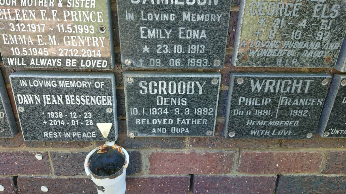 09. Memorial Wall