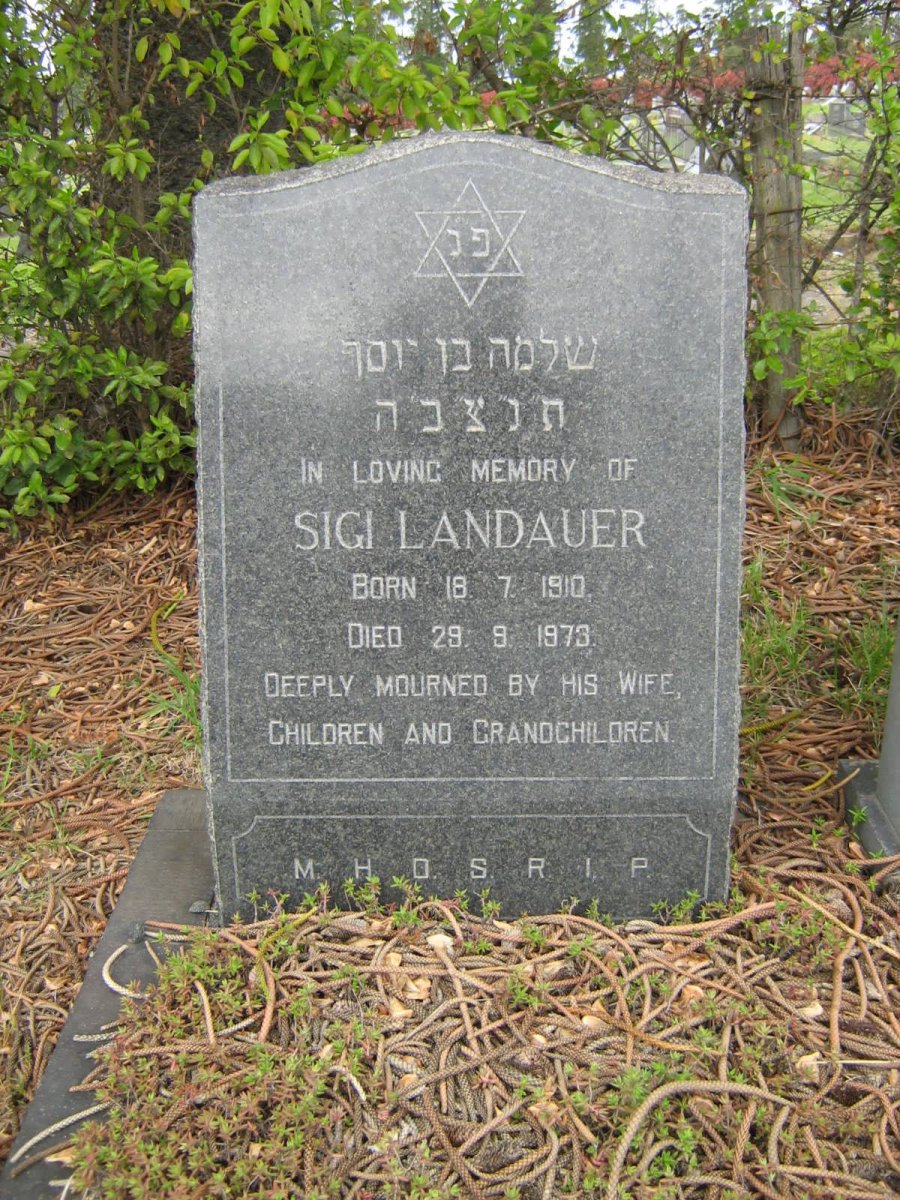 LANDAUER Sigi 1910-1973
