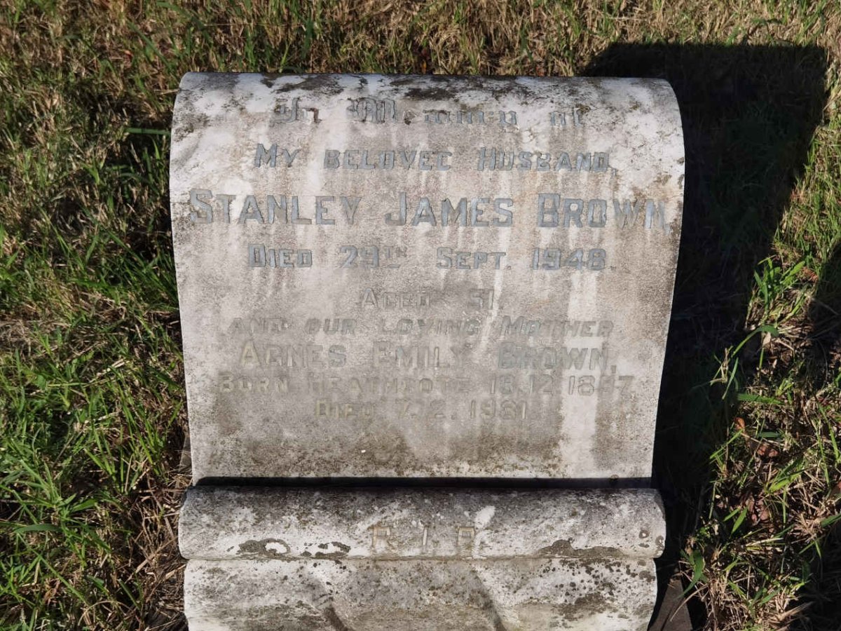 BROWN Stanley James -1948 & Agnes Emily HEATHCOTE 1897-1981