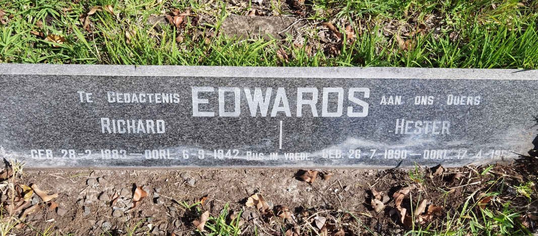 EDWARDS Richard 1883-1942 &amp; Hester 1890-19??