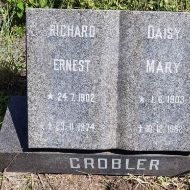 GROBLER Richard Ernest 1902-1974 & Daisy Mary 1903-1982