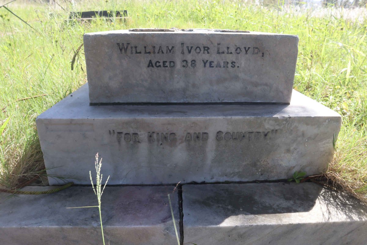 LLOYD William Ivor