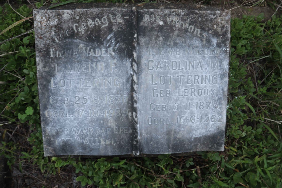 LOTTERING Barend F. 1870-1939 &amp; Carolina M. LE ROUX 1875-1962