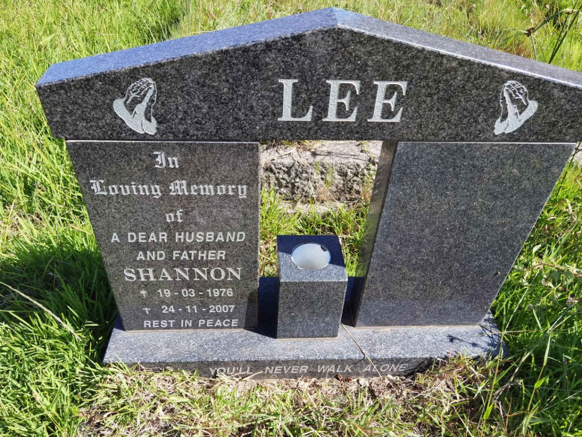 LEE Shannon 1976-2007