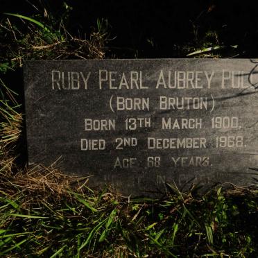 PULLIN Ruby Pearl Aubrey nee BRUTON 1900-1968