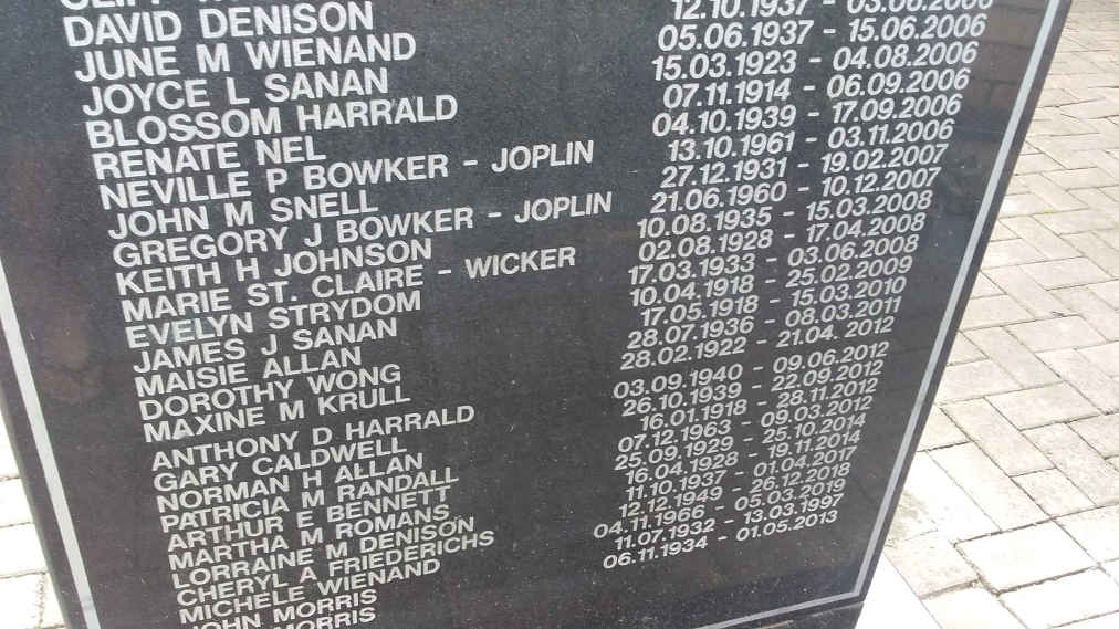 14. Memorial 2