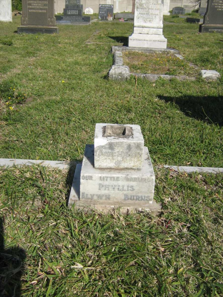 BURNS Phyllis Alywn -1917