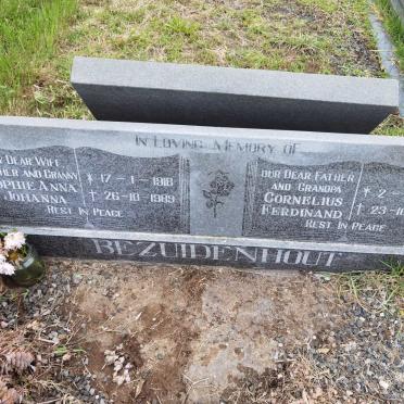 BEZUIDENHOUT Cornelius Ferdinand 1913-1998 &amp; Sophie Anna Johanna 1918-1989
