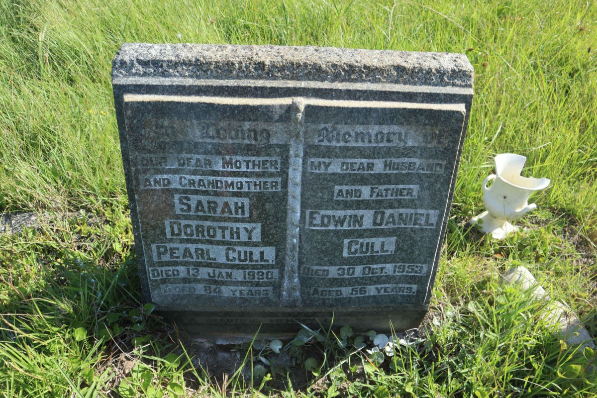 CULL Edwin Daniel -1953 &amp; Sarah Dorothy Pearl -1990
