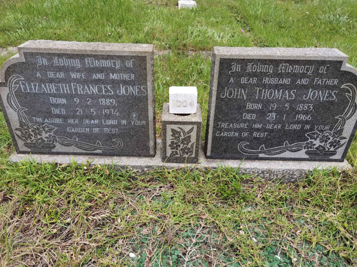 JONES John Thomas 1883-1966 :: JONES Elizabeth Frances 1889-1974