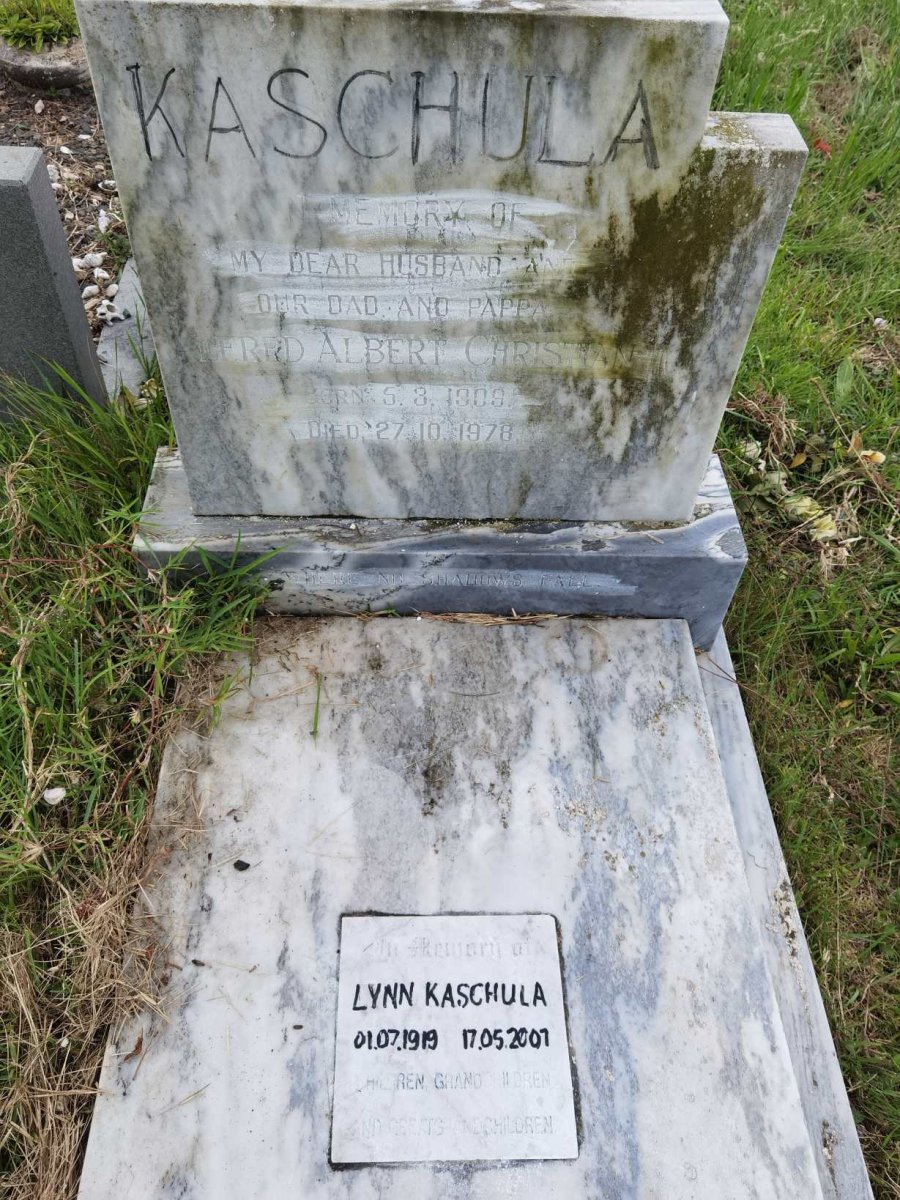 KASCHULA Alfred Albert Christian 1909-1978 :: KASCHULA Lynn 1919-2007