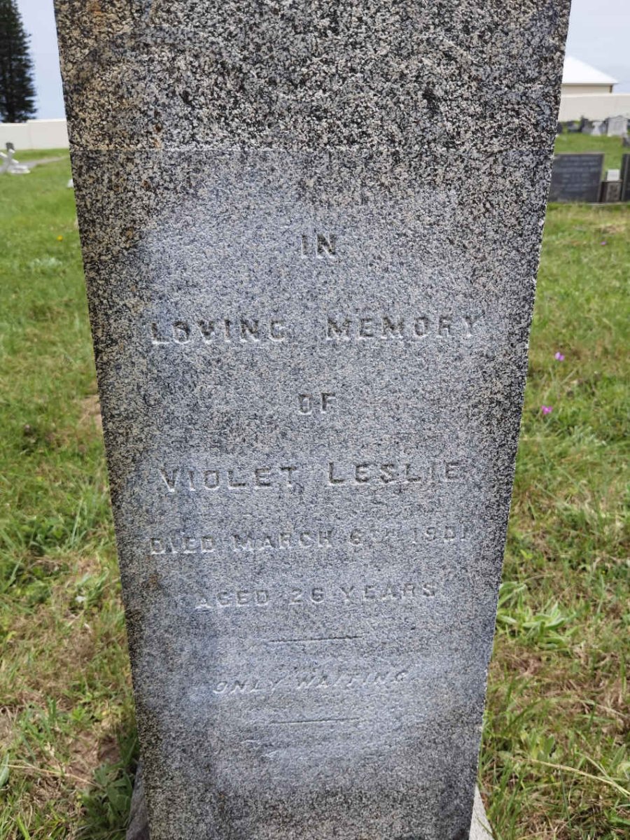 LESLIE Violet -1901