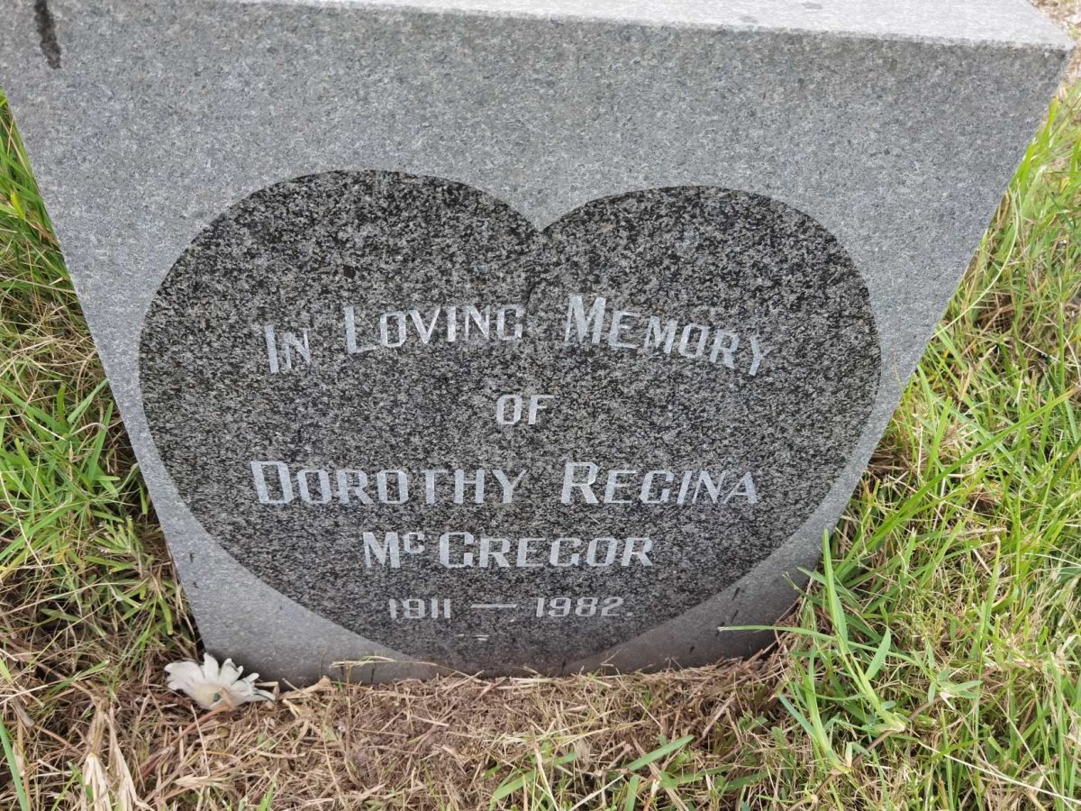 McGREGOR Dorothy Regina 1911-1982