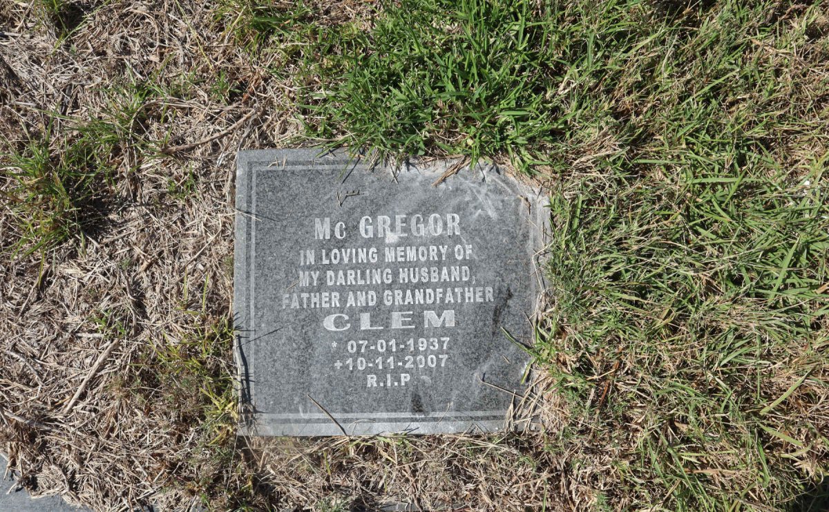 MCGREGOR Clem 1937-2007