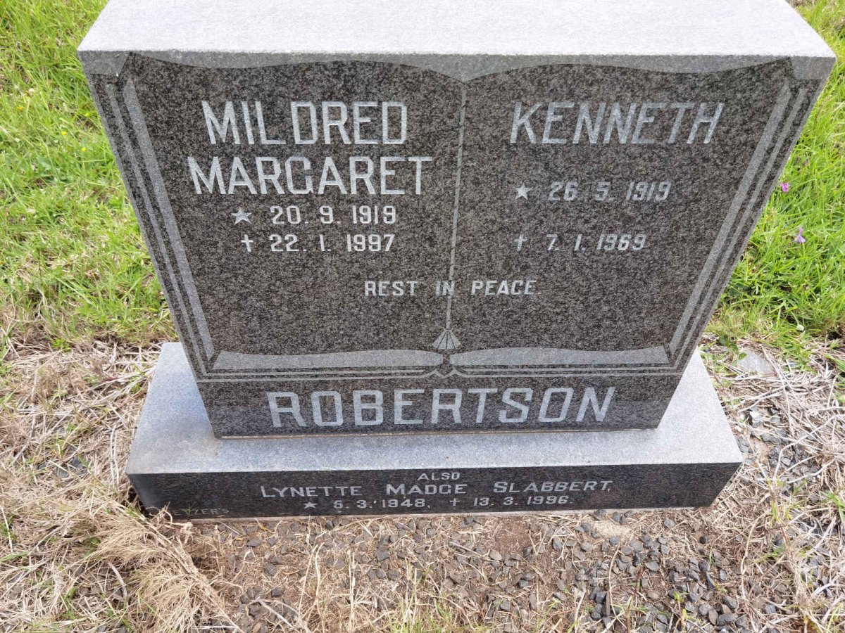 ROBERTSON Kenneth 1919-1969 &amp; Mildred Margaret 1919-1997 :: SLABBERT Lynette Madge 1948-1996