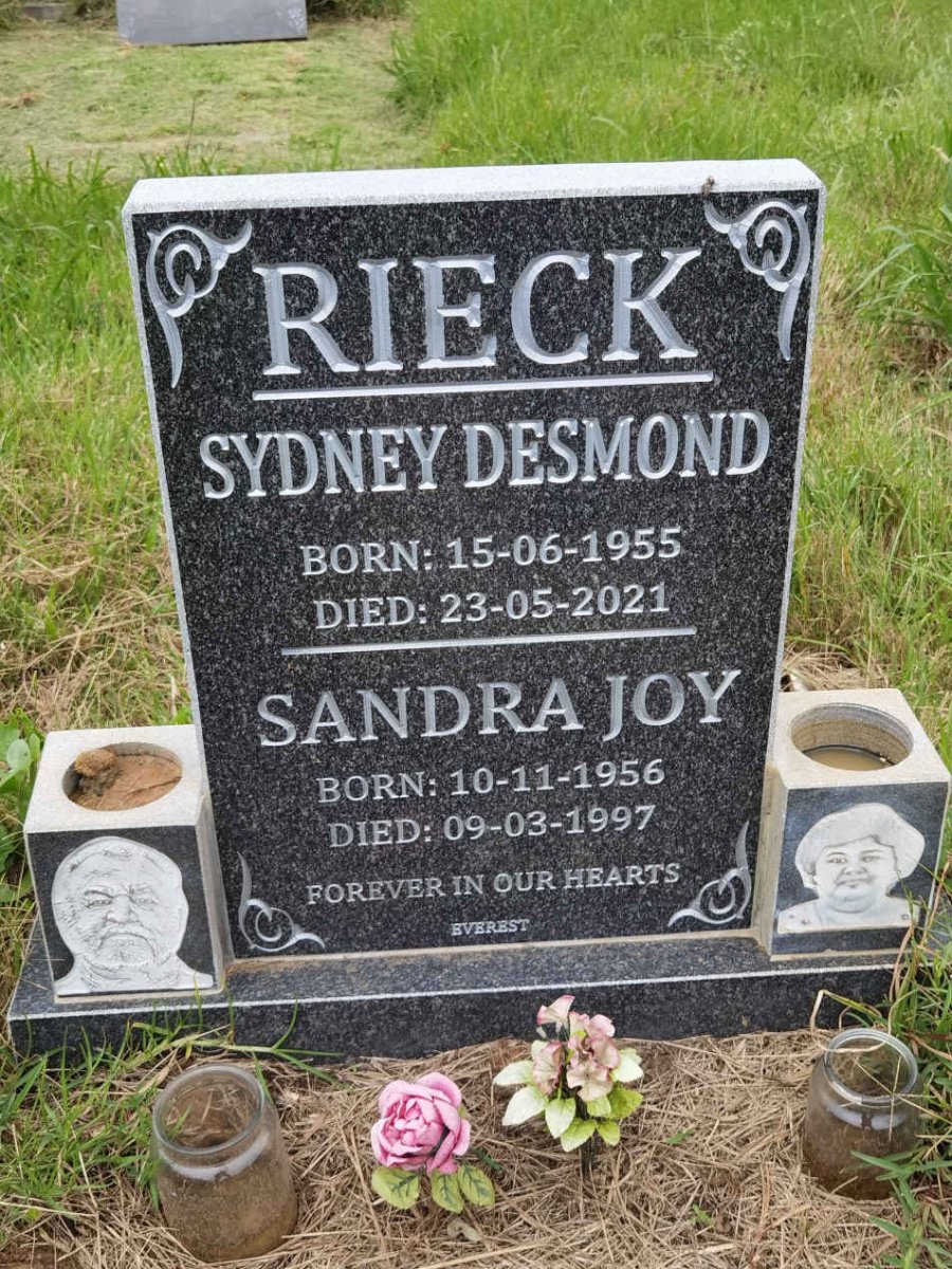RIECK Sydney Desmond 1955-2021 &amp; Sandra Joy 1956-1997