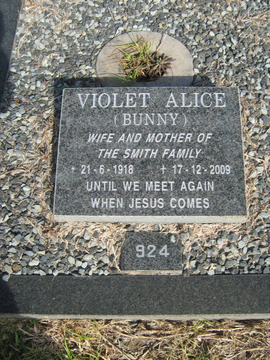 SMITH Violet Alice 1918-2009