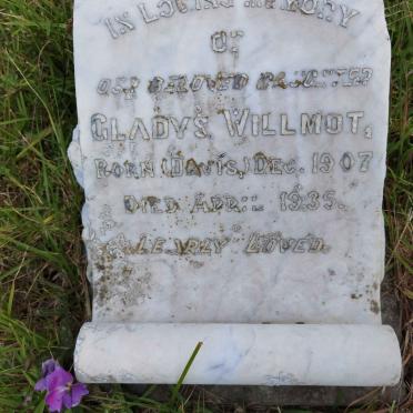 WILLMOT Gladys 1907-1935