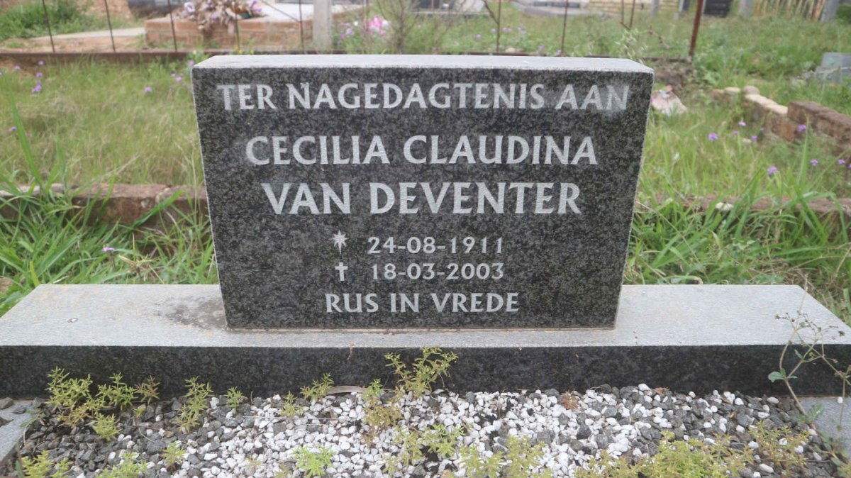 DEVENTER Cecilia Claudina, van 1911-2003