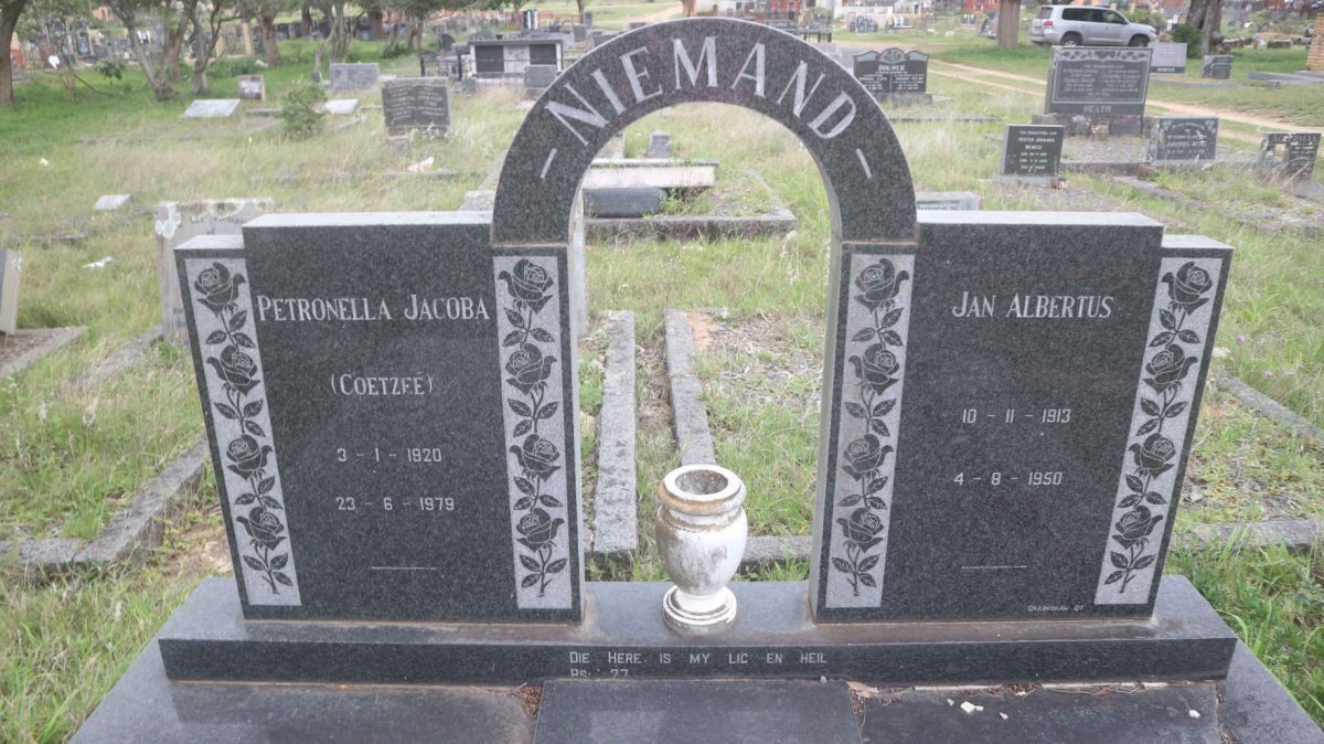 NIEMAND Jan Albertus 1913-1950 &amp; Petronella Jacoba COETZEE 1920-1979