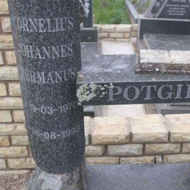 POTGIETER_001