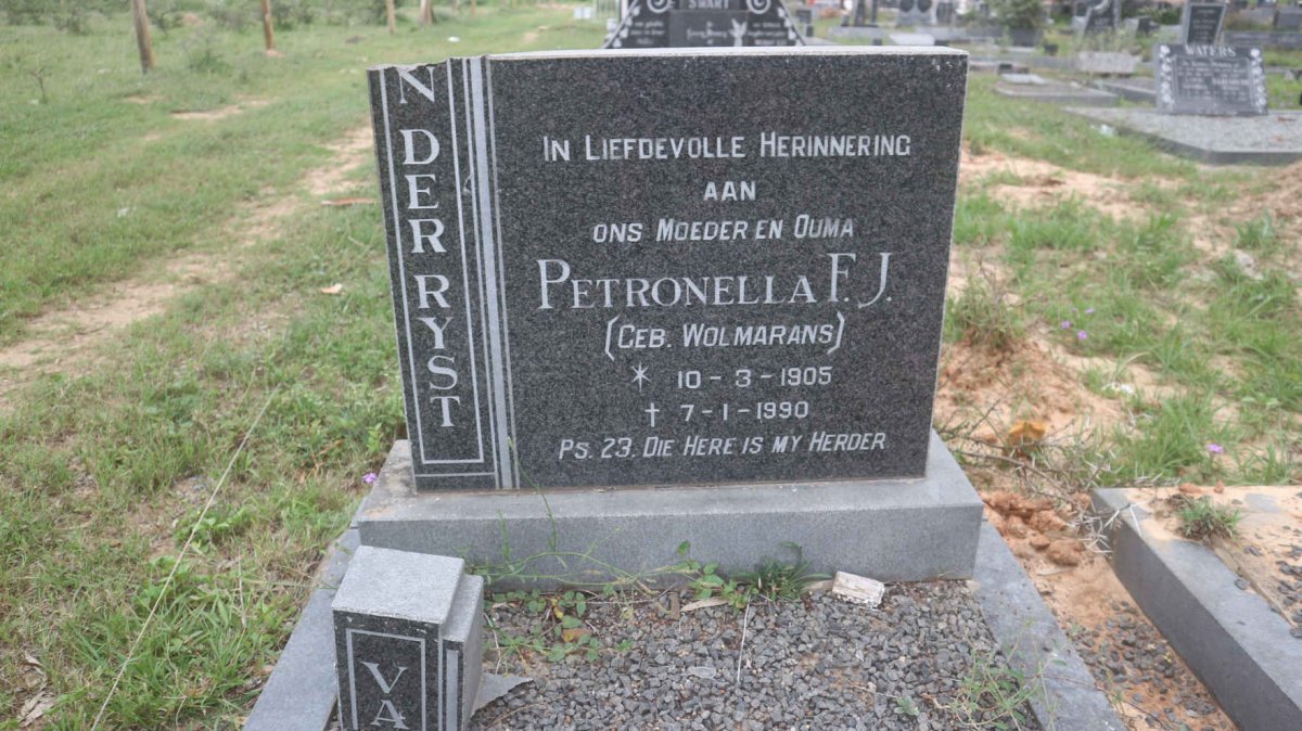 RYST Petronella F.J., van der nee WOLMARANS 1905-1990