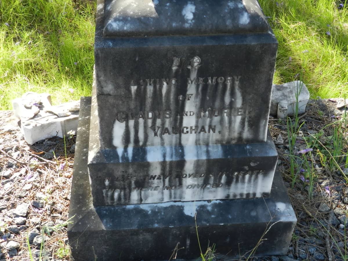 VAUGHAN Gladys :: VAUGHAN Muriel