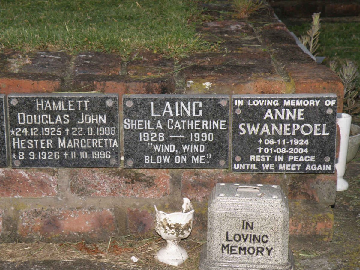 HAMLETT Douglas John 1925-1988 &amp; Hester Margeretta 1926-1996